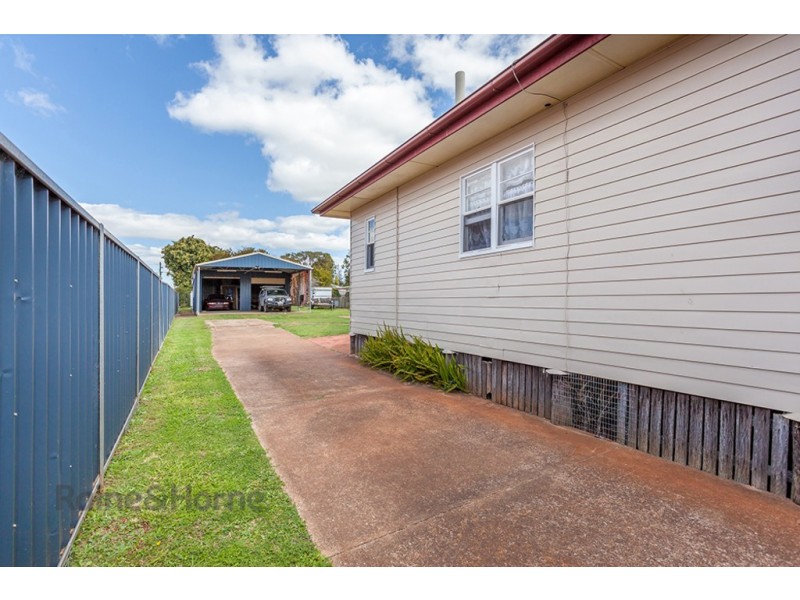 22 Warwick Street, Harristown QLD 4350