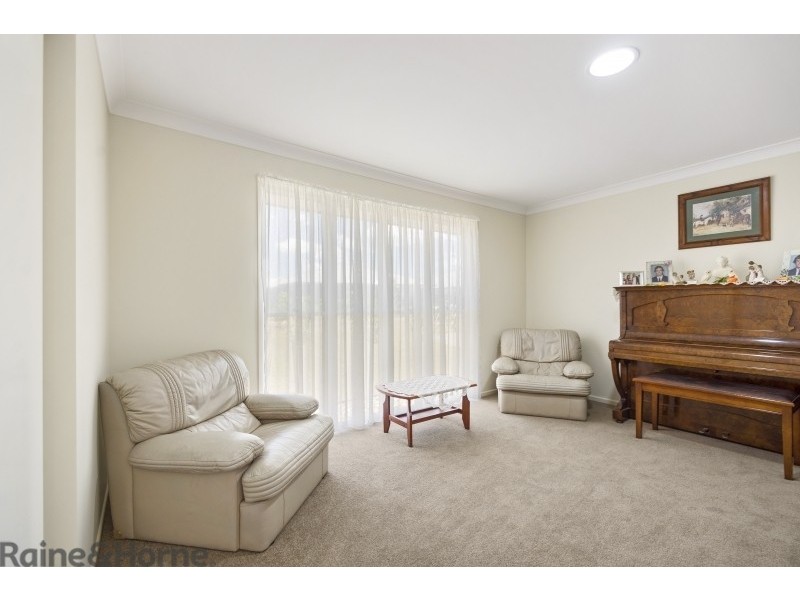6 Neiwand Street, Kearneys Spring QLD 4350