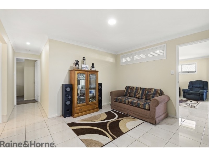 6 Neiwand Street, Kearneys Spring QLD 4350