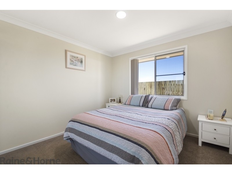 6 Neiwand Street, Kearneys Spring QLD 4350