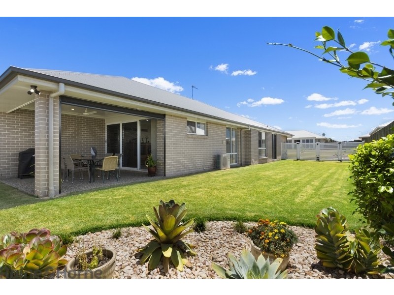 6 Neiwand Street, Kearneys Spring QLD 4350