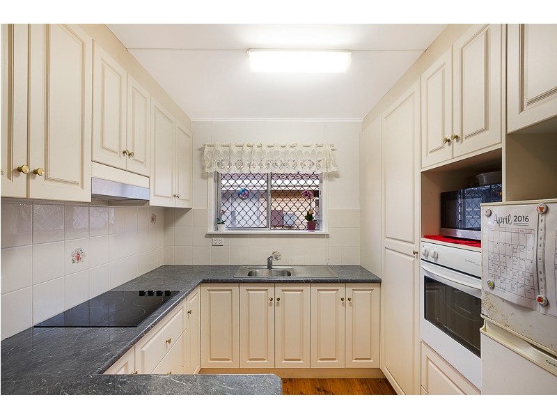 2 Shennan Street, Harristown QLD 4350