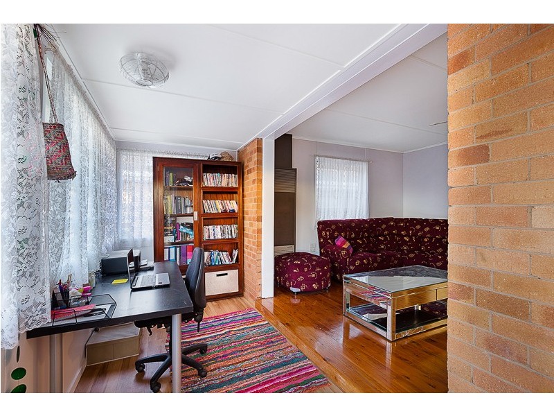 2 Shennan Street, Harristown QLD 4350