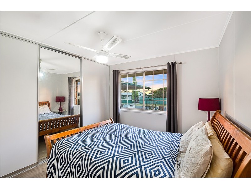 2 Shennan Street, Harristown QLD 4350