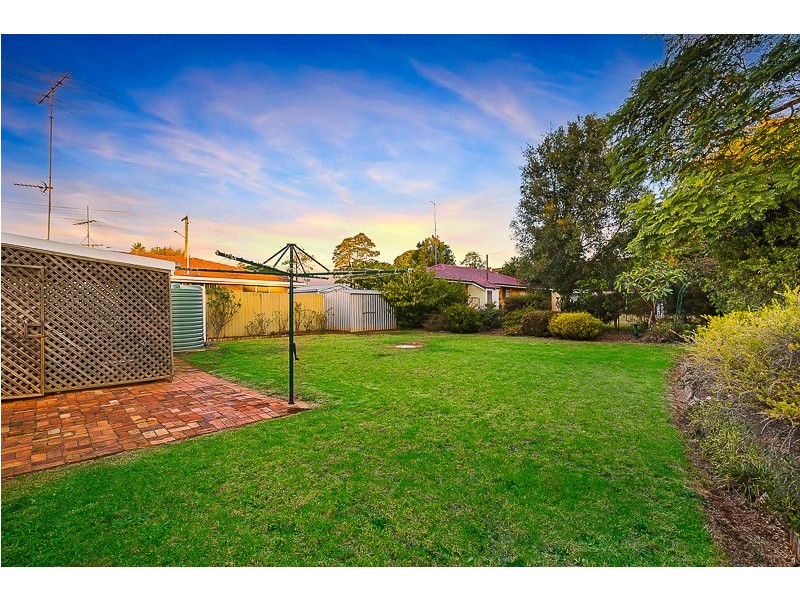 2 Shennan Street, Harristown QLD 4350