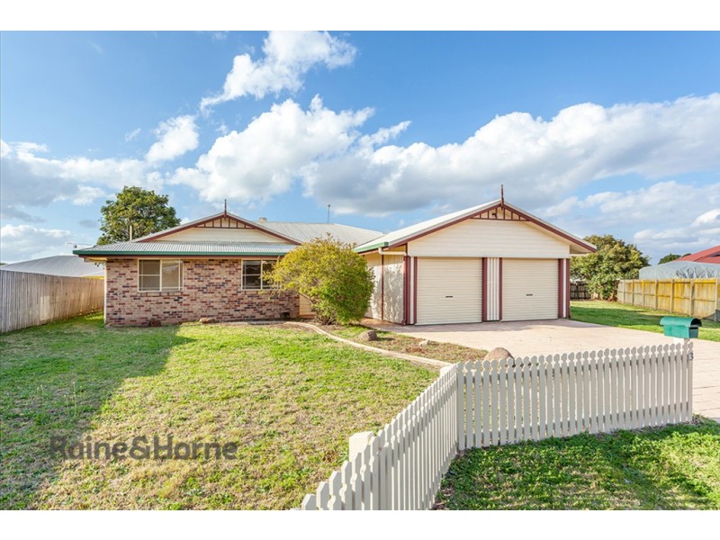 3 Hennenlotter Court, Kearneys Spring QLD 4350