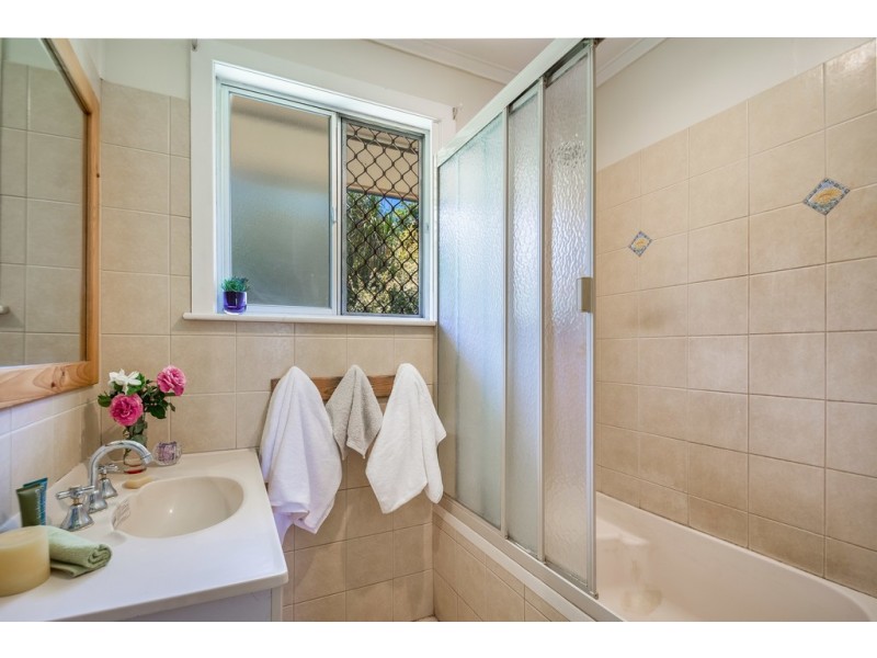 255 Mackenzie Street, Centenary Heights QLD 4350