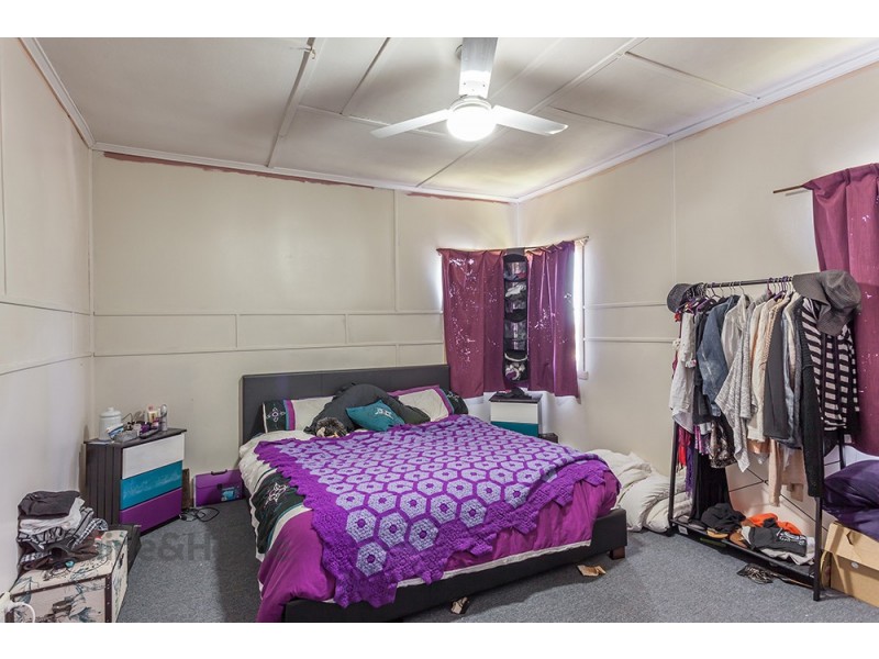 63 Glenvale Road, Newtown QLD 4350