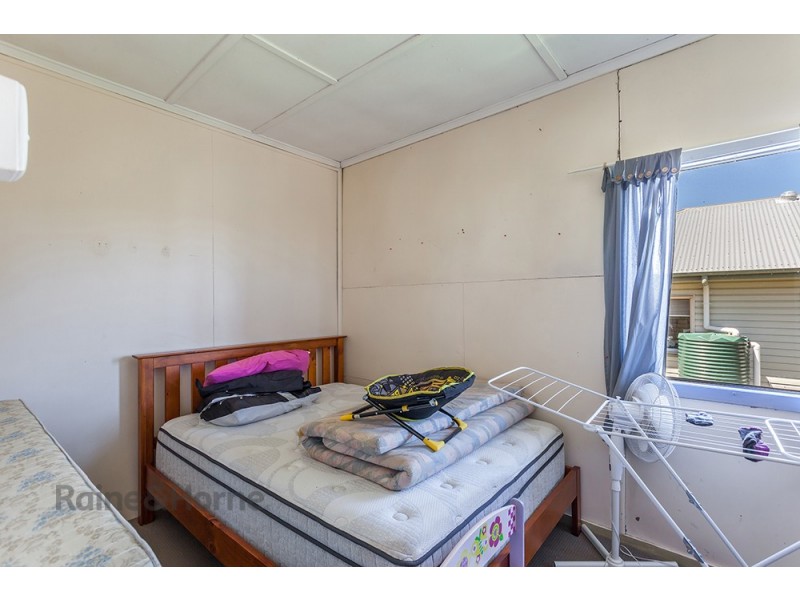 63 Glenvale Road, Newtown QLD 4350