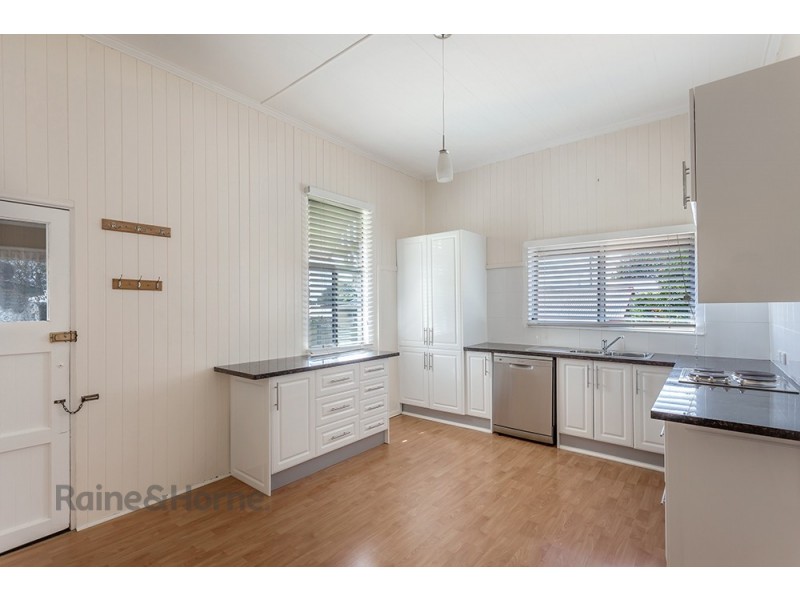 24 McGregor Street, Wilsonton QLD 4350