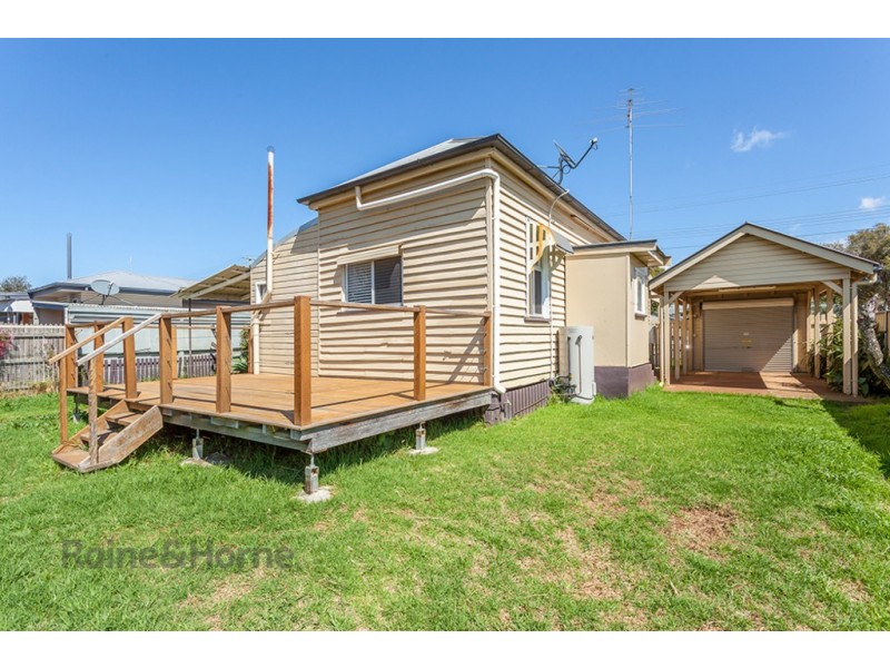 24 McGregor Street, Wilsonton QLD 4350