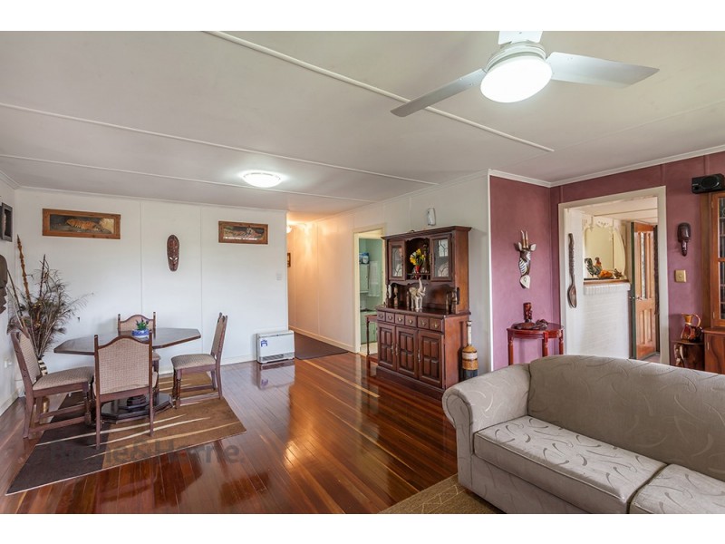 25 Welcombe Avenue, Rockville QLD 4350