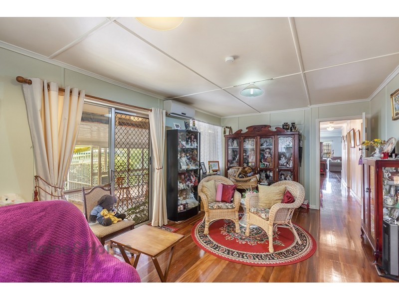 25 Welcombe Avenue, Rockville QLD 4350