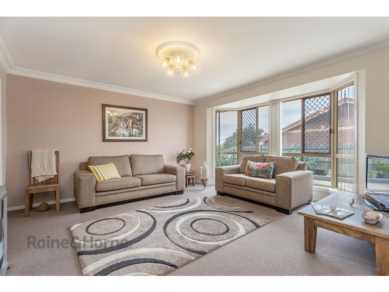 1/4 Brunckhorst Drive, Kearneys Spring QLD 4350