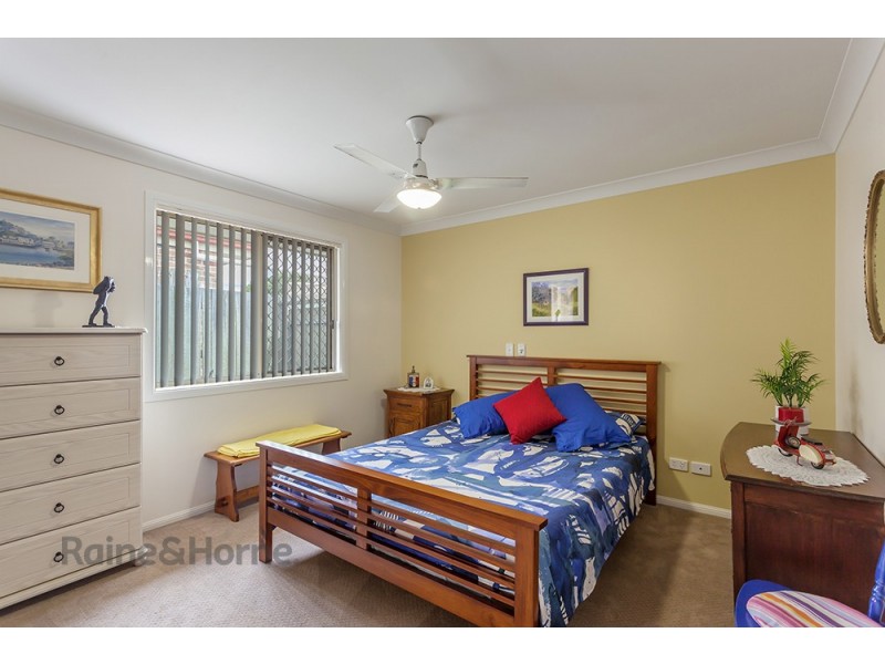 1/4 Brunckhorst Drive, Kearneys Spring QLD 4350