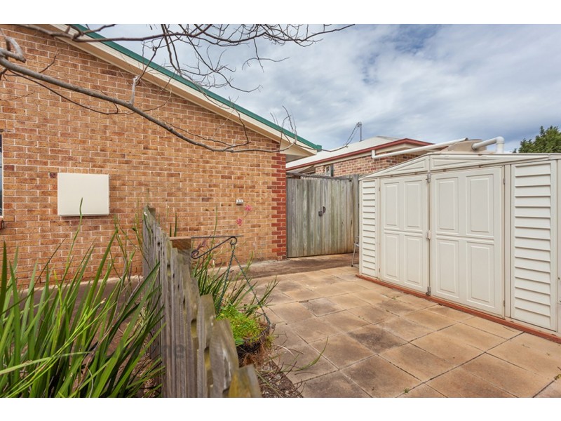 1/4 Brunckhorst Drive, Kearneys Spring QLD 4350