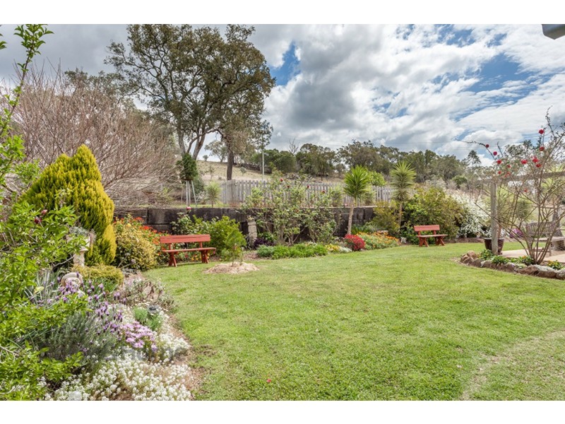 69 Geitzel Road, Biddeston QLD 4401