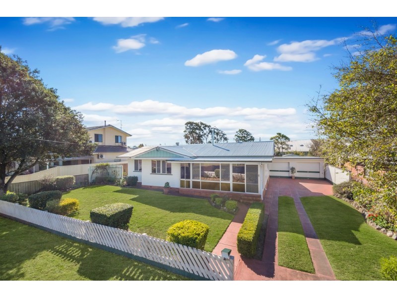 31 Shennan Street, Harristown QLD 4350