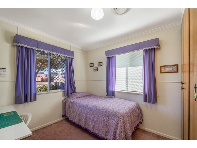 31 Shennan Street, Harristown QLD 4350