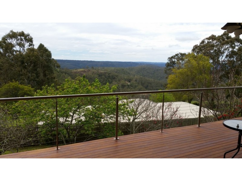 16 Rangeview Road, Blue Mountain Heights QLD 4350