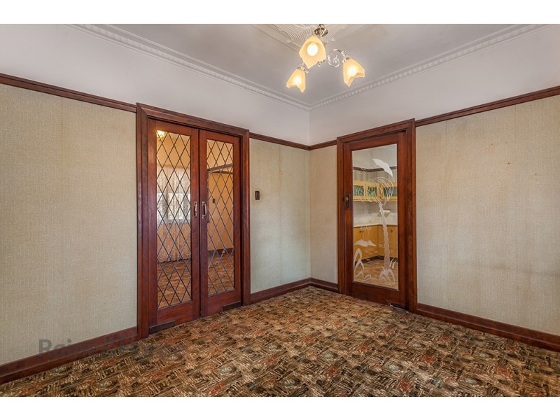 11 Second Avenue, Harristown QLD 4350