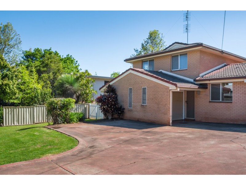 1/3 Prospect Street, North Toowoomba QLD 4350
