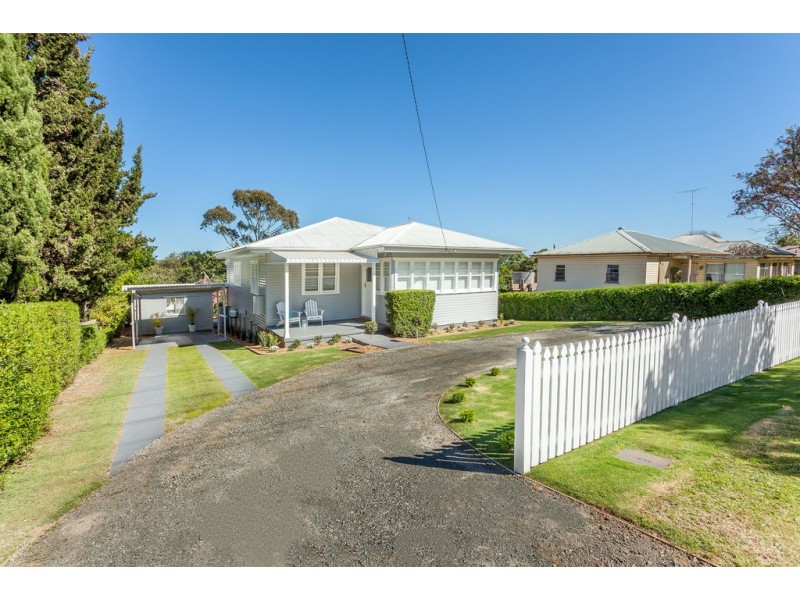 77D Ruthven Street, Harlaxton QLD 4350
