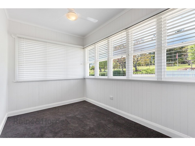77D Ruthven Street, Harlaxton QLD 4350