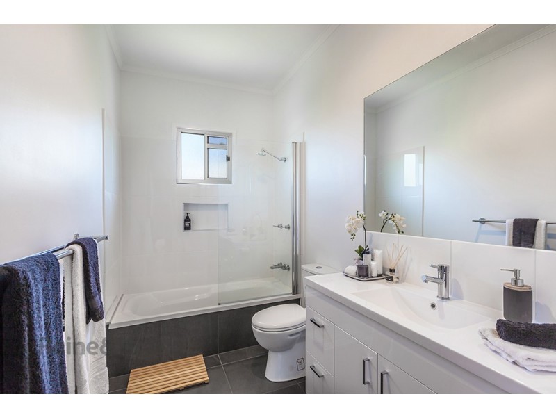 77D Ruthven Street, Harlaxton QLD 4350
