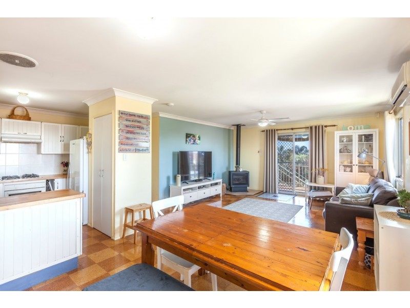 570 Greenwattle Street, Newtown QLD 4350