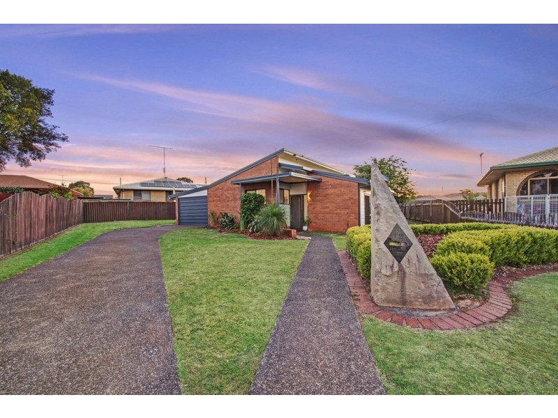 12 Glengowan Court, Newtown QLD 4350