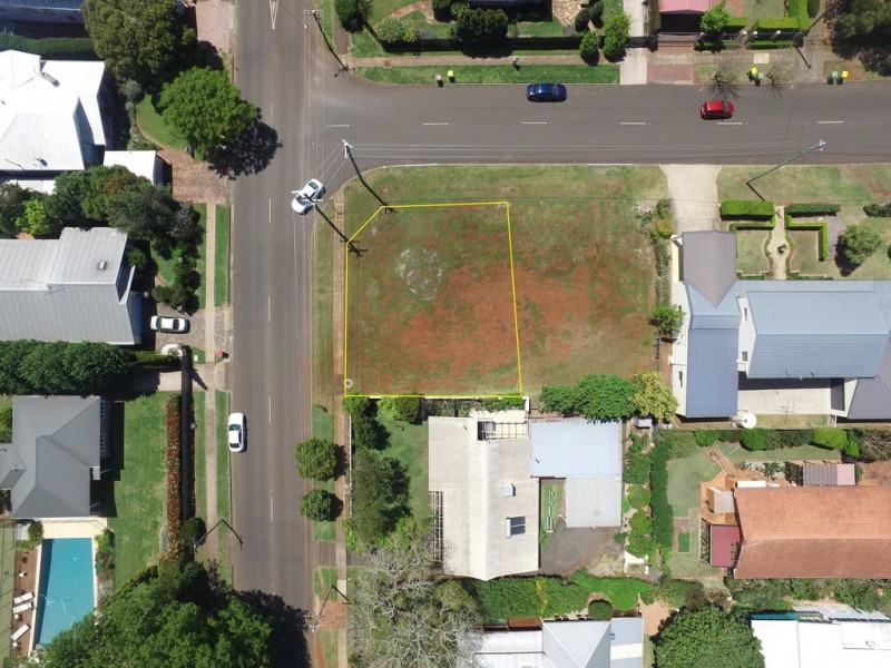 58 Curzon Street, East Toowoomba QLD 4350