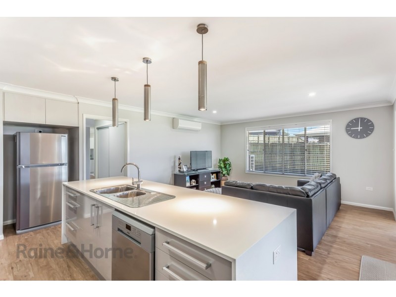 22 Gwenda Drive, Westbrook QLD 4350