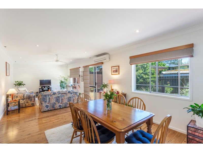 2 Bingara Street, Mount Lofty QLD 4350