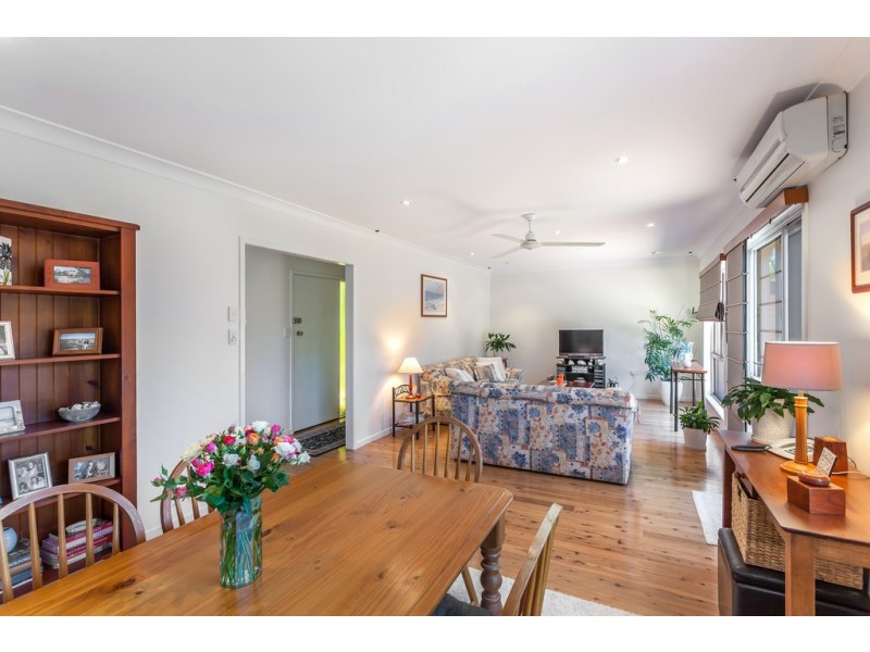 2 Bingara Street, Mount Lofty QLD 4350