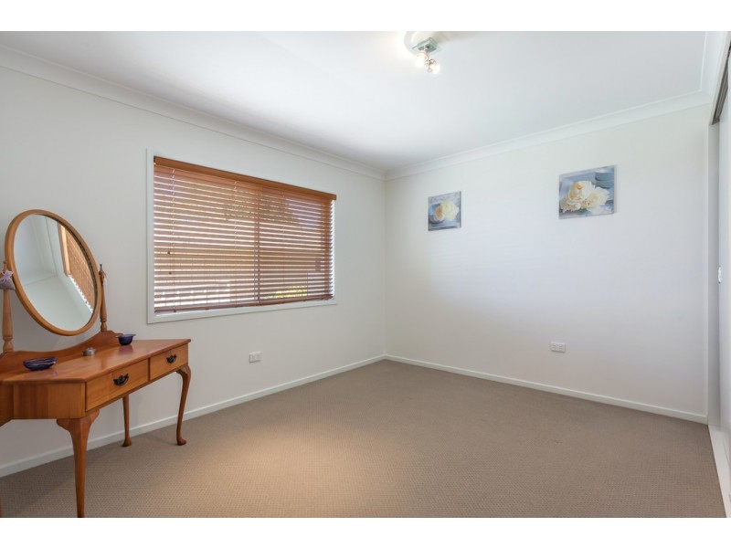 2 Bingara Street, Mount Lofty QLD 4350