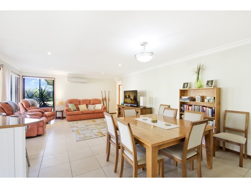 7 Jacaranda Court, Westbrook QLD 4350