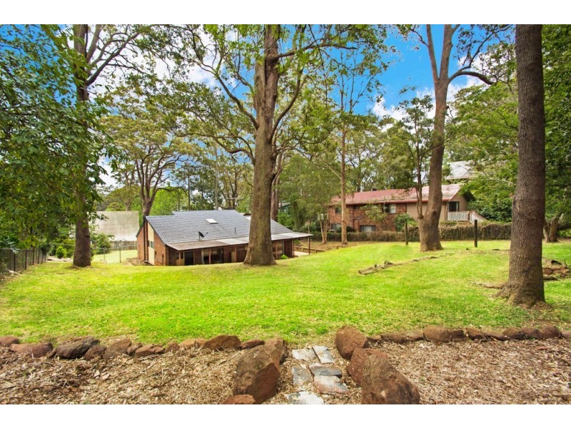 26 Amos Crescent, Mount Lofty QLD 4350