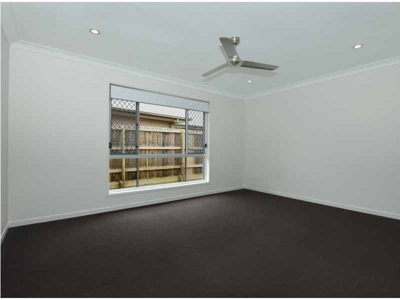 27 Sanctuary Drive, Cranley QLD 4350