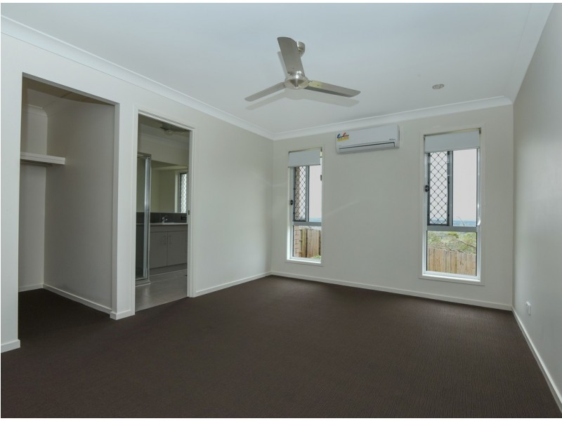 27 Sanctuary Drive, Cranley QLD 4350