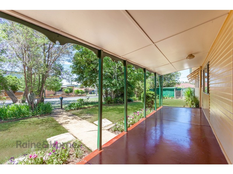 2 Wentworth Street, Centenary Heights QLD 4350