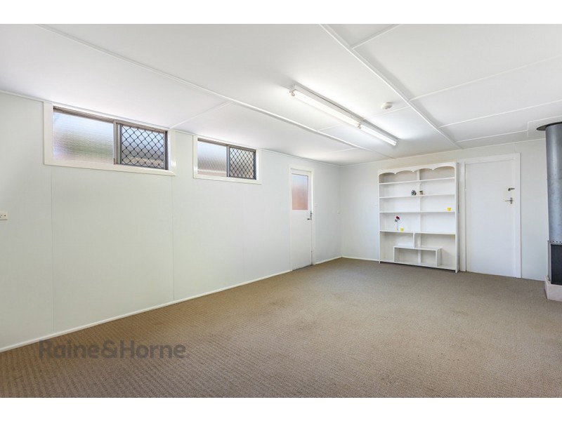 2 Wentworth Street, Centenary Heights QLD 4350