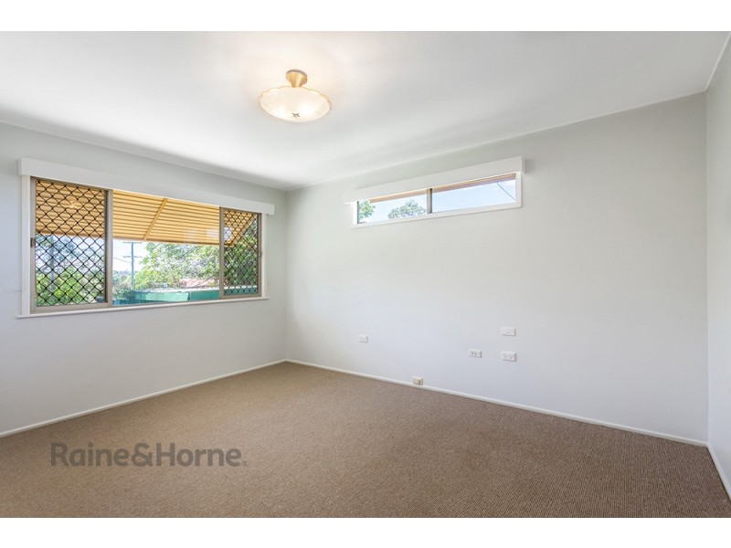 2 Wentworth Street, Centenary Heights QLD 4350