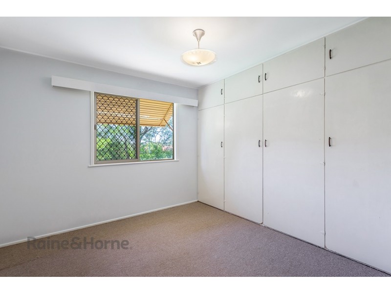 2 Wentworth Street, Centenary Heights QLD 4350
