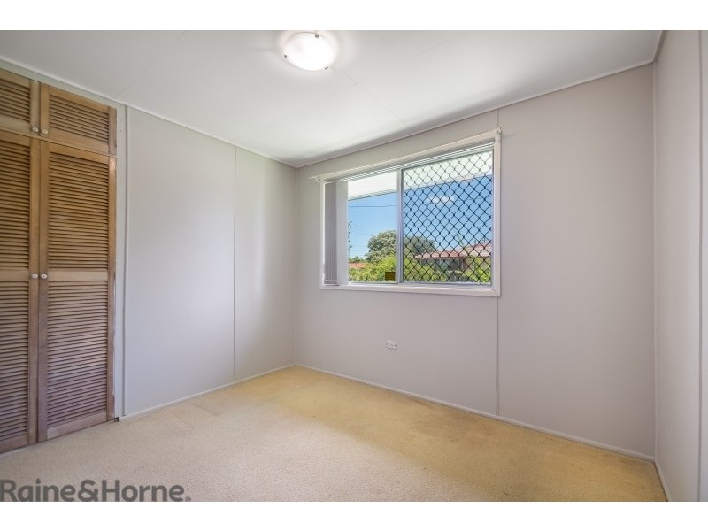 73 Debra Street, Centenary Heights QLD 4350