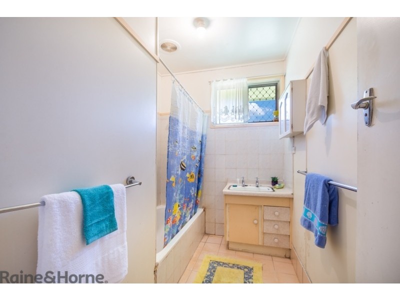 73 Debra Street, Centenary Heights QLD 4350