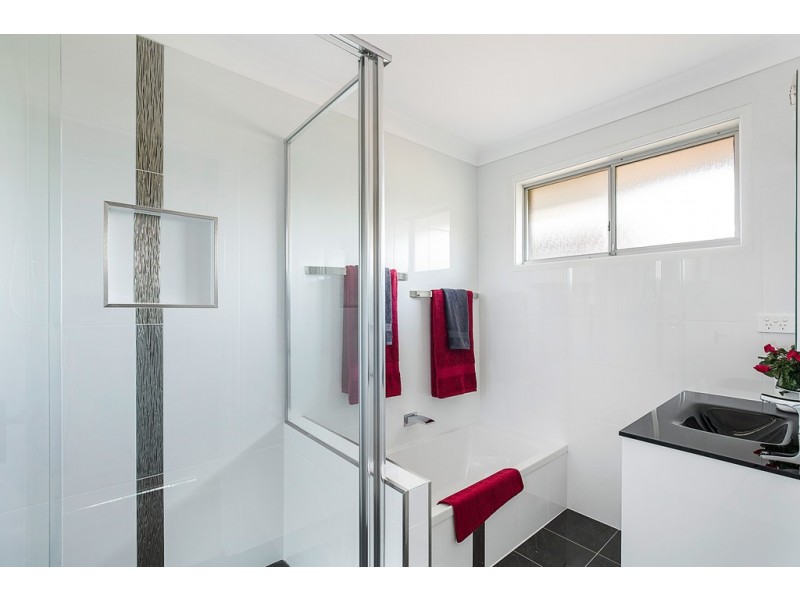 1 Cooloola Drive, Rangeville QLD 4350