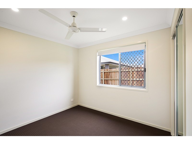 2/4 Dove Crescent, Kleinton QLD 4352