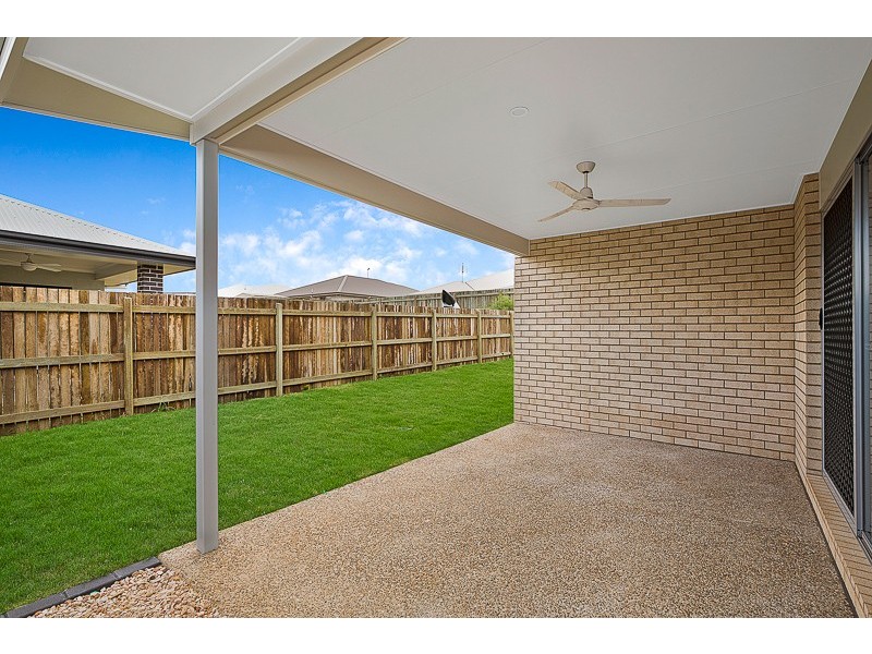 2/4 Dove Crescent, Kleinton QLD 4352