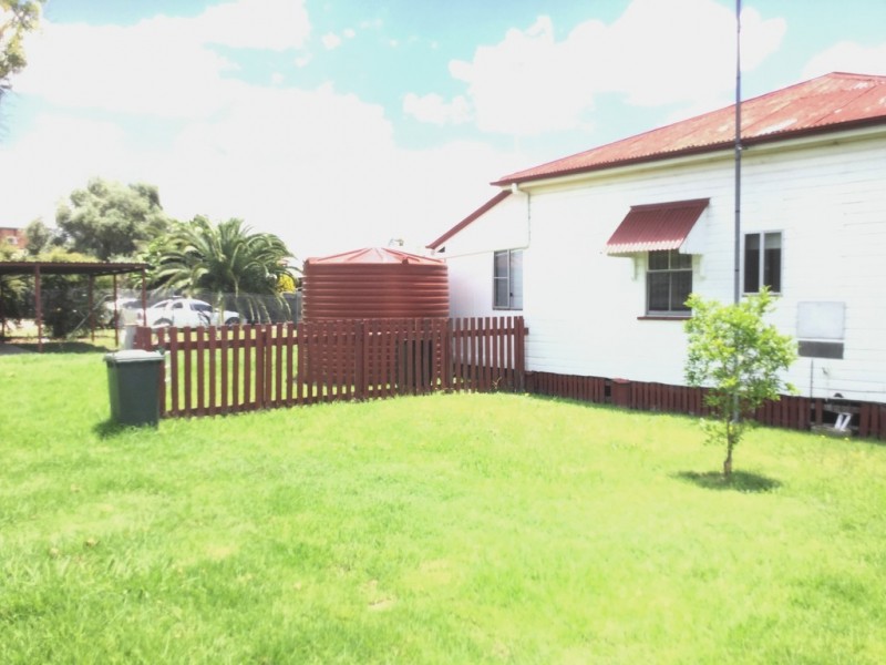 23 Stewart Avenue, Warwick QLD 4370